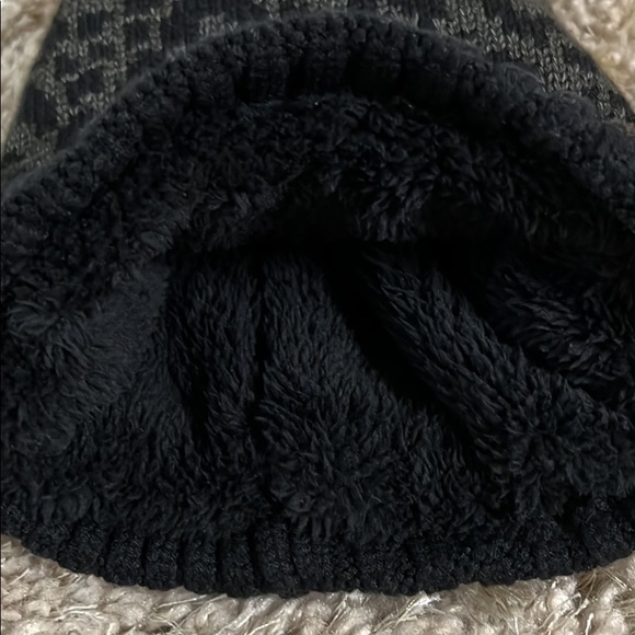 Nike Women’s Leopard Beanie - New - Picture 3 of 4